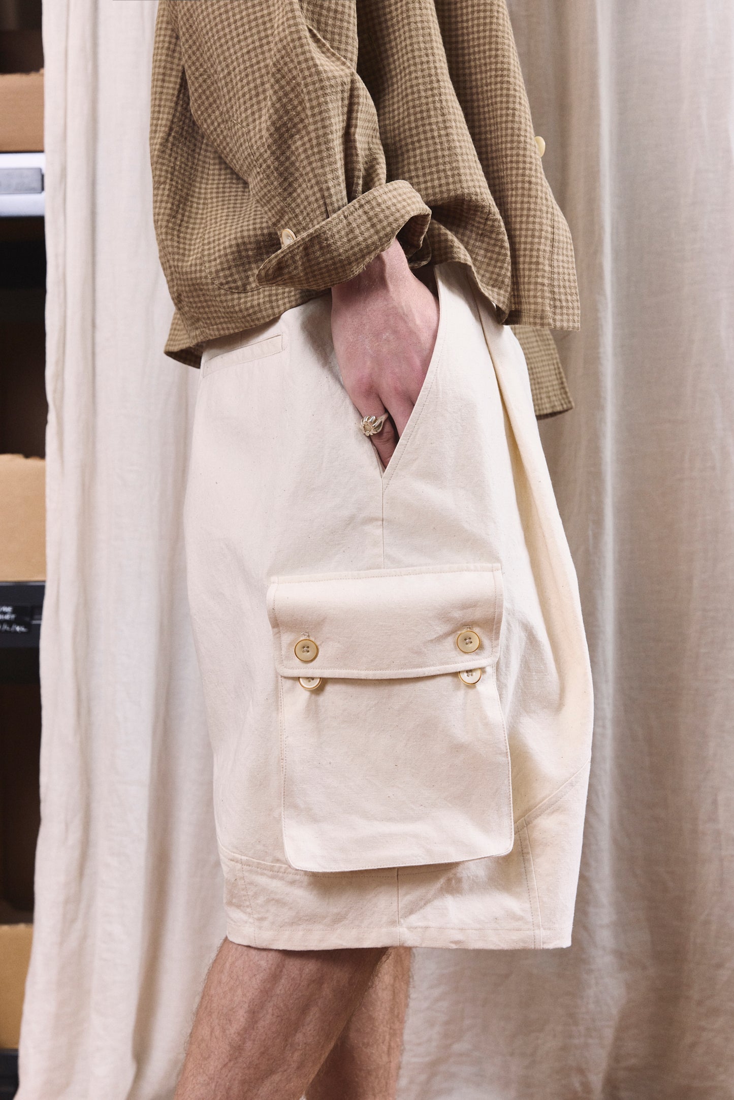 STEVENSON CARGO SHORT WHITE SS27