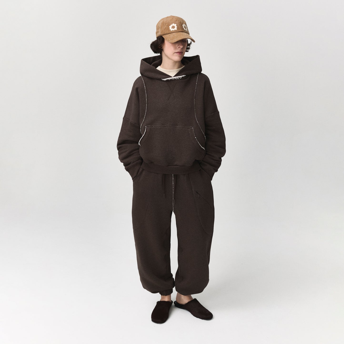 Hatton Sweatpant Dark Brown